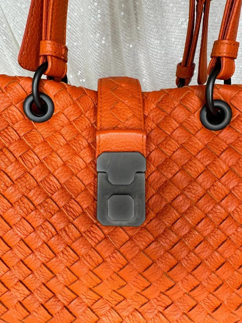 orange-capri-tote-intrecciato-nappa-