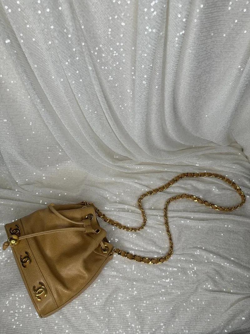 vintage-triple-coco-drawstring-chain-shoulder-bag