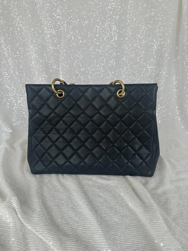 vintage-chanel-caviar-leather-tote