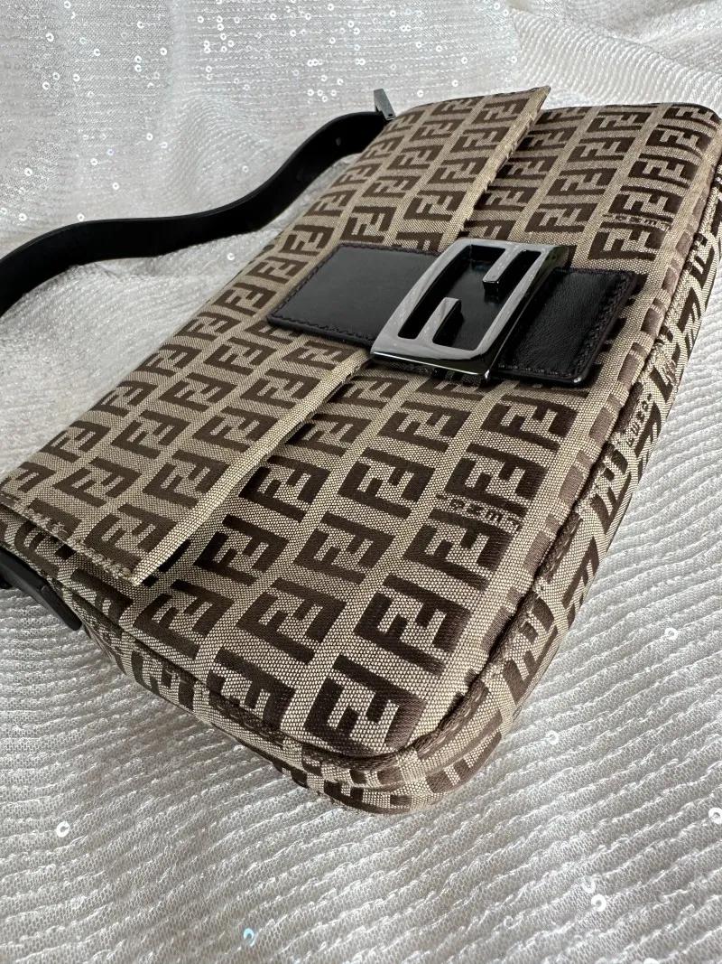 vintage-fendi-zucchino-baguette