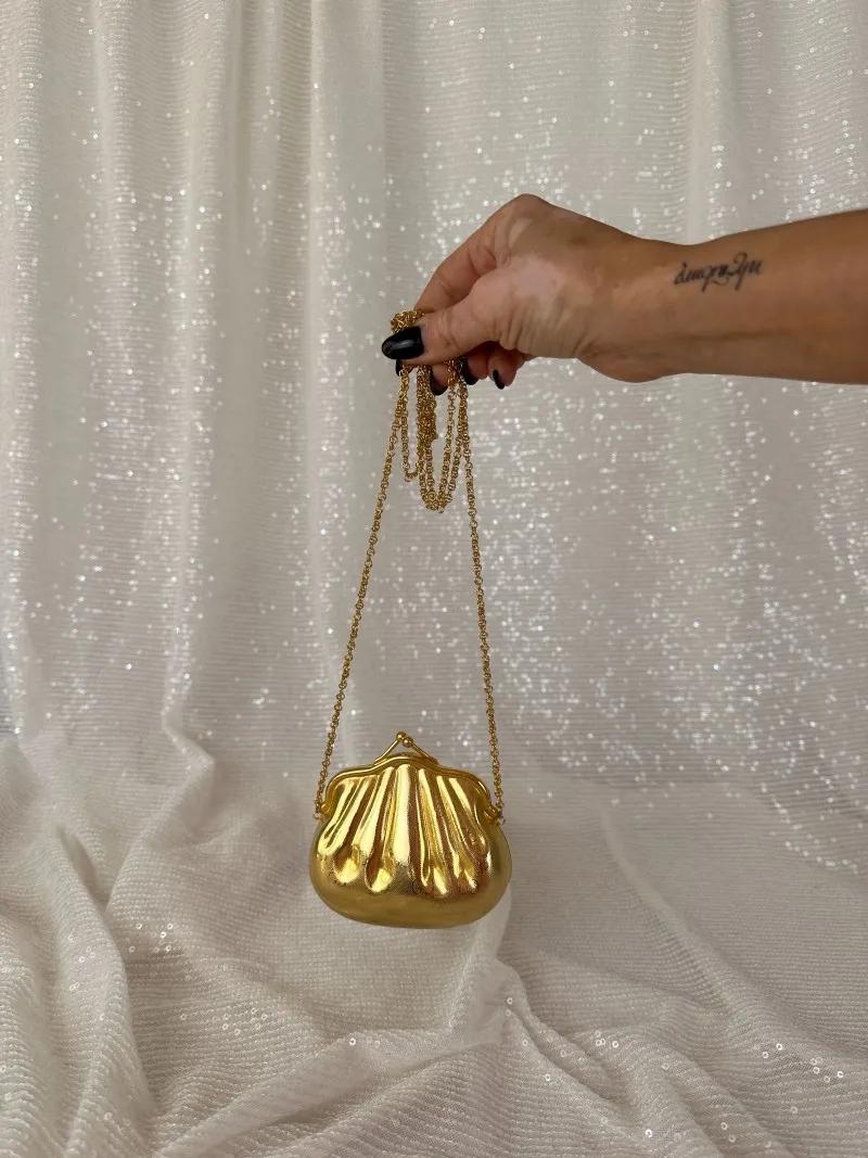 Vintage Gucci Gold Tone Metal Shell Evening Bag