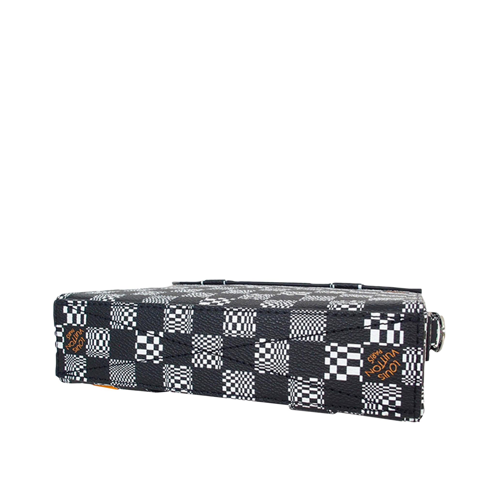 damier-distorted-flap-soft-trunk