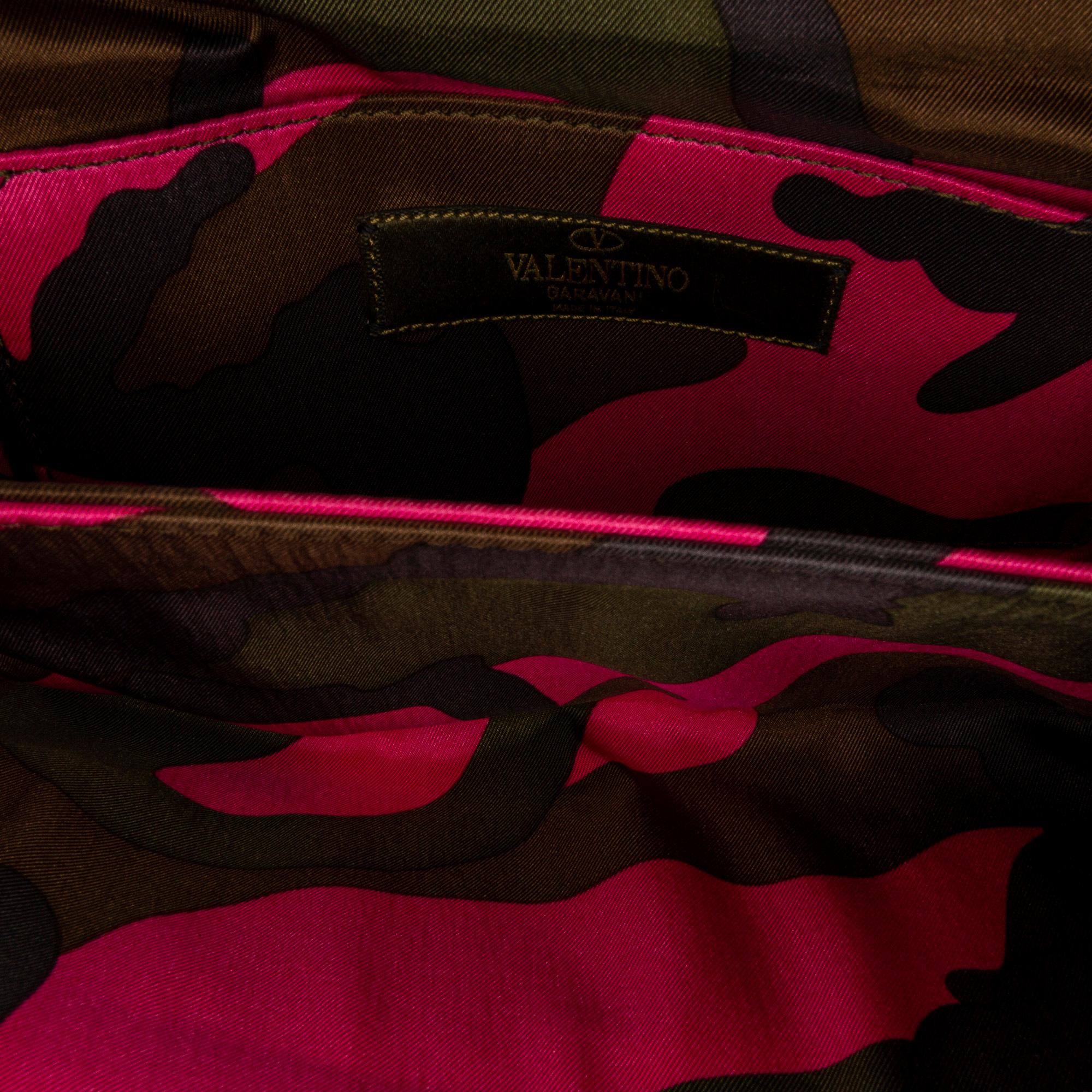 vavavoom-camouflage-bag