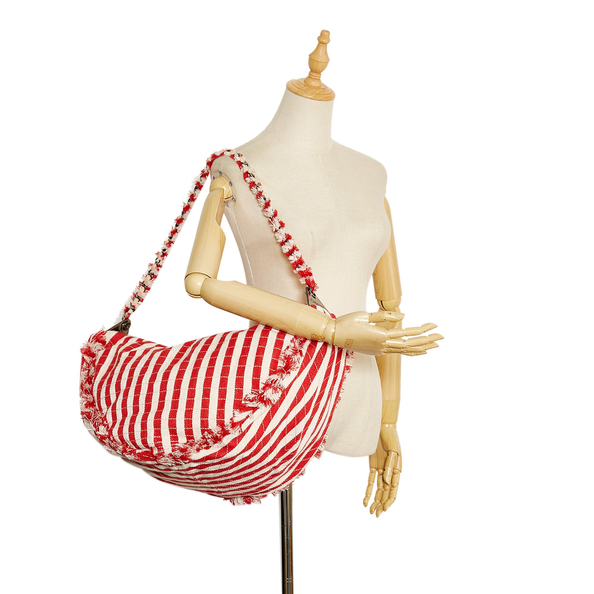 halfmoon-striped-canvas-bag