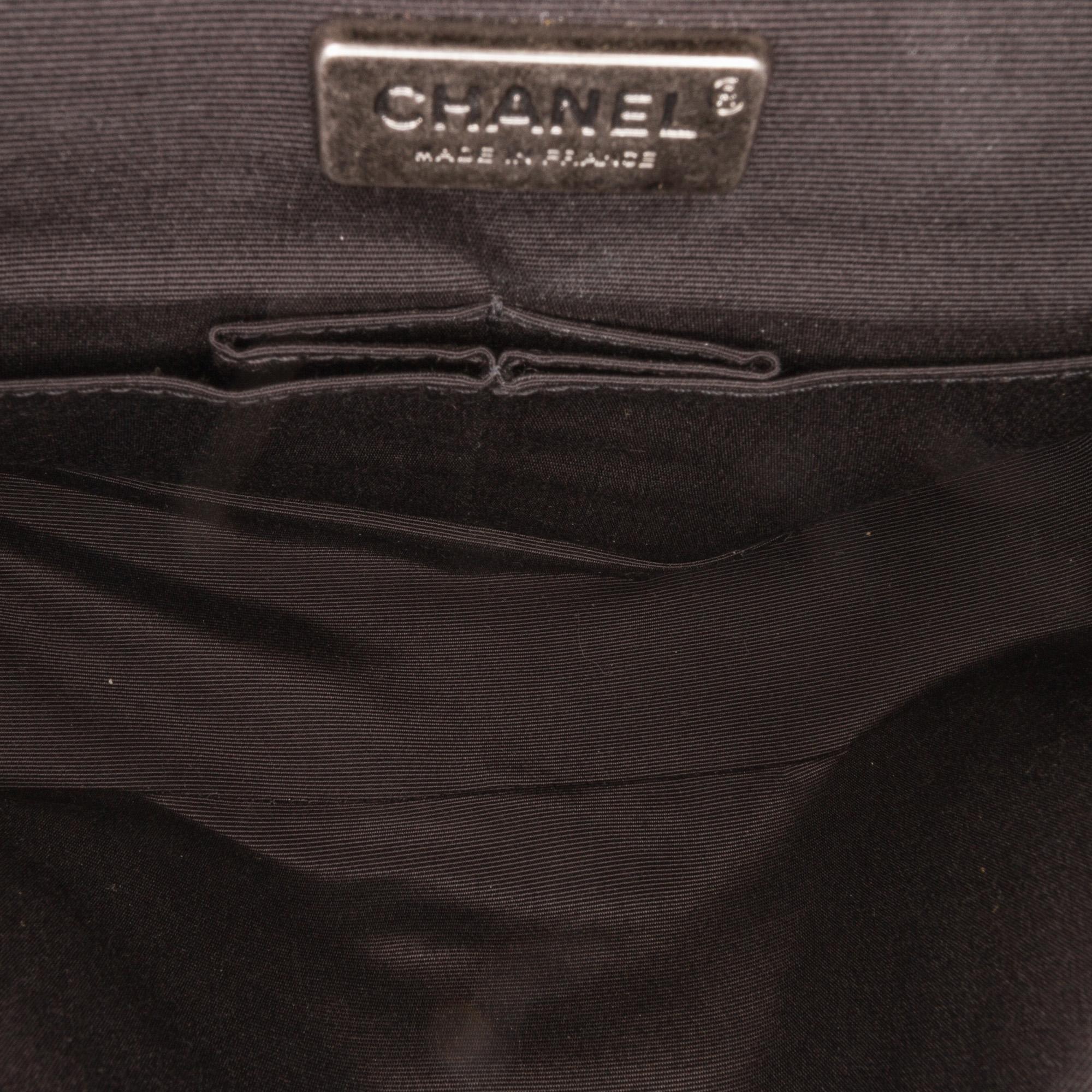 reissue-wool-shoulder-bag