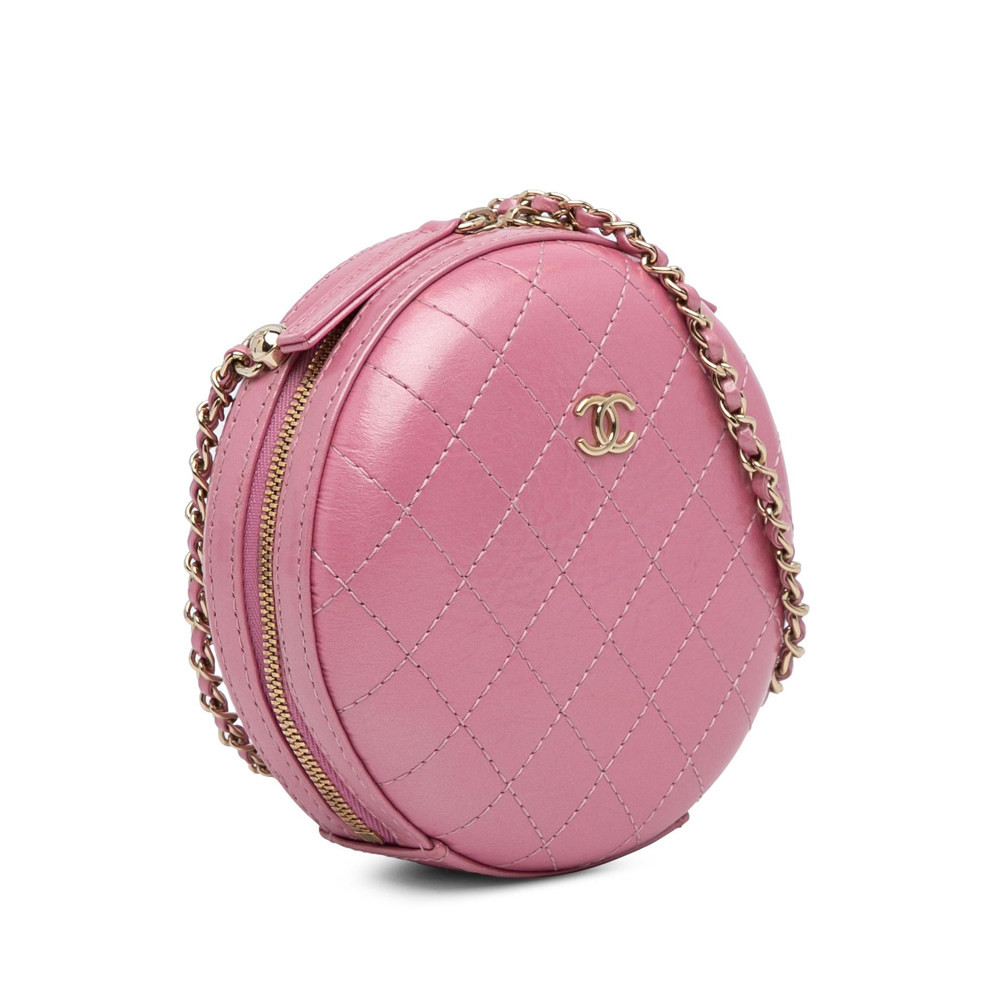 lambskin-cc-round-chain-crossbody