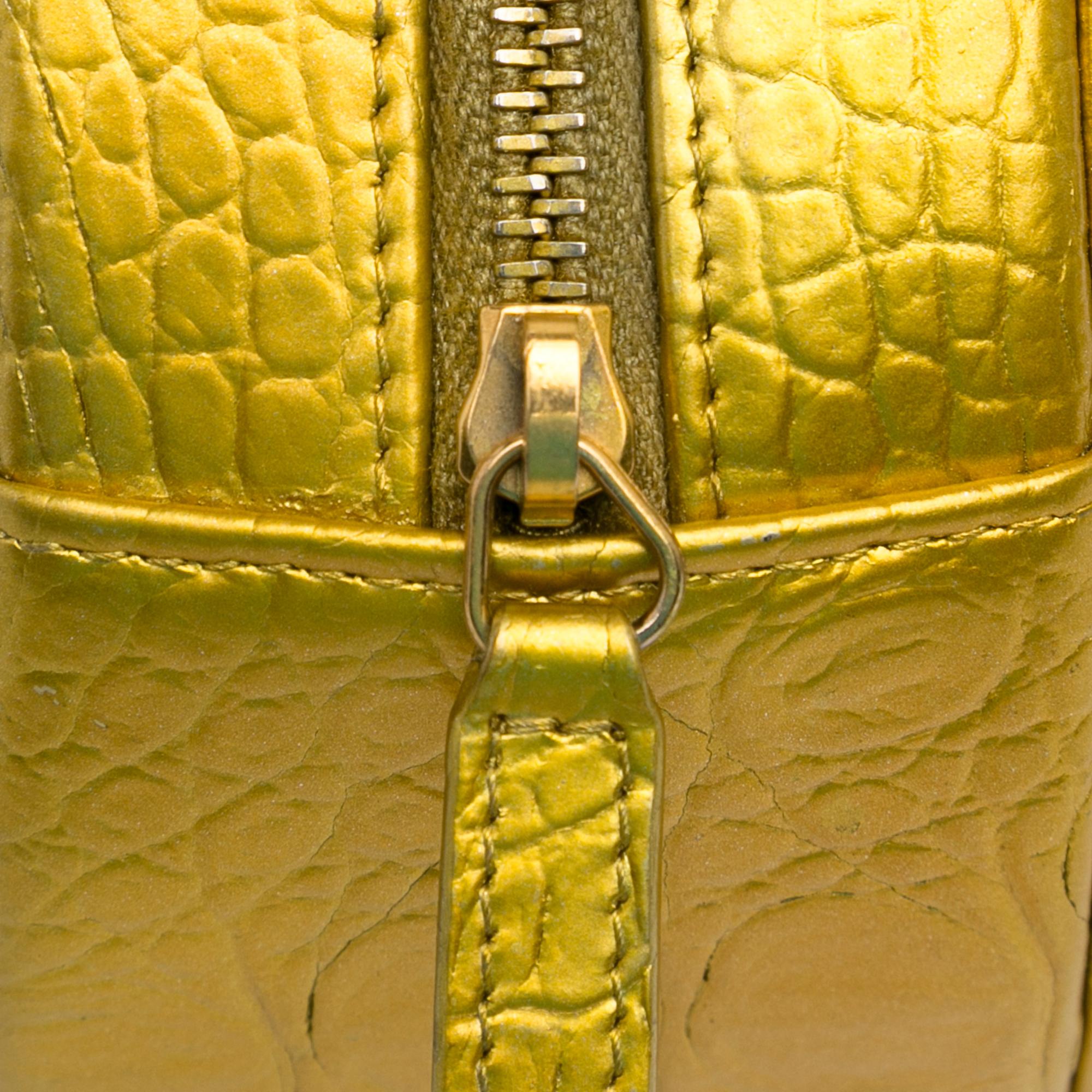 paris-new-york-coco-croc-round-crossbody-bag