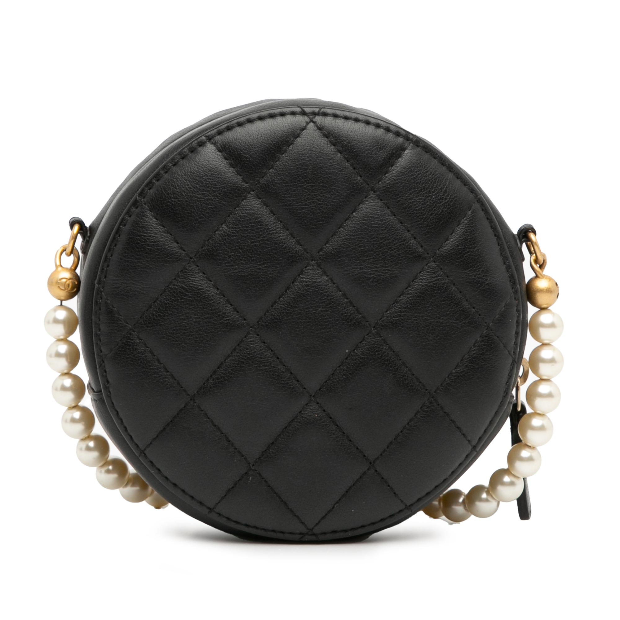 quilted-calfskin-about-pearls-round-clutch-with-chain-1