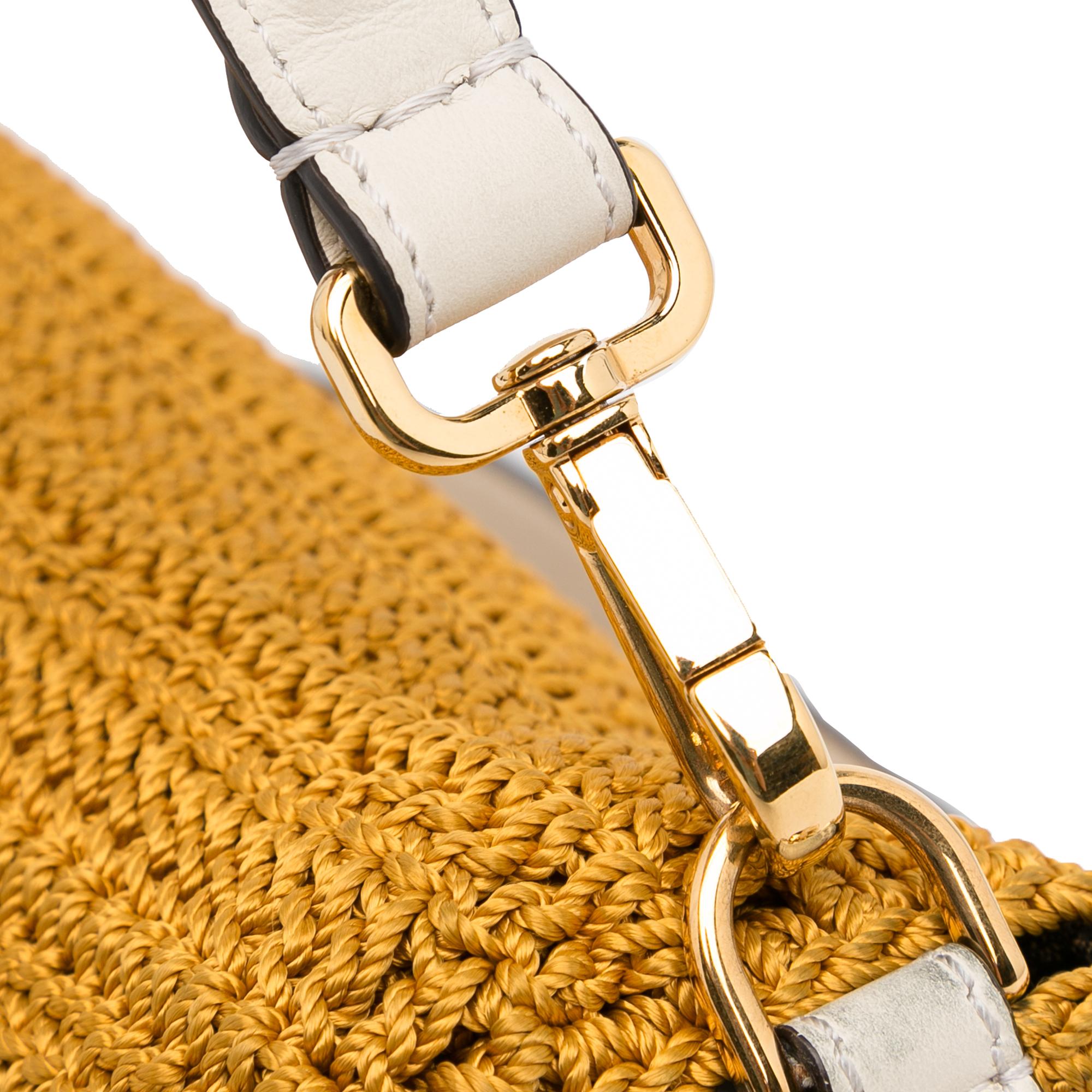 crochet-raffia-baguette-satchel-1