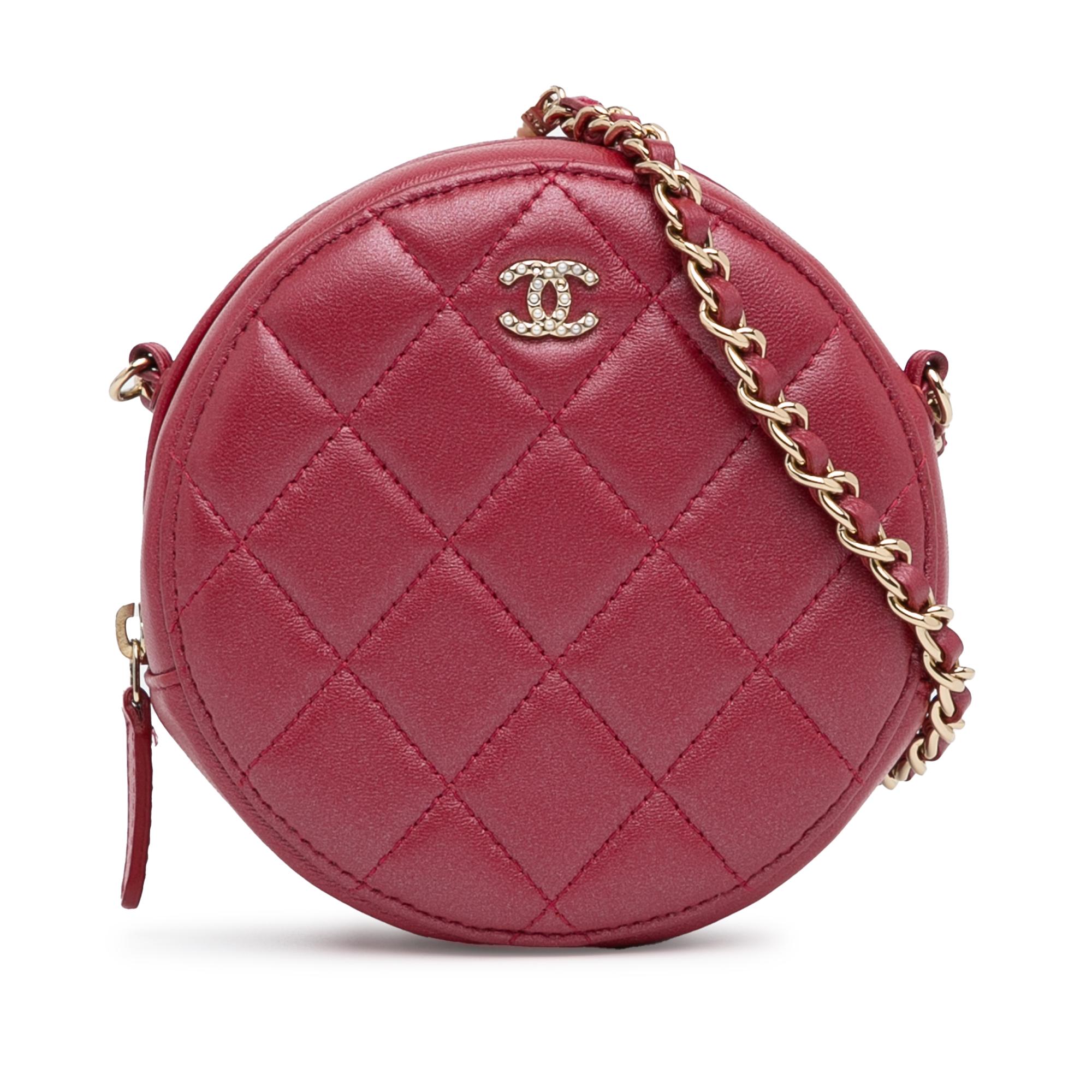 quilted-lambskin-round-pearl-clutch-with-chain