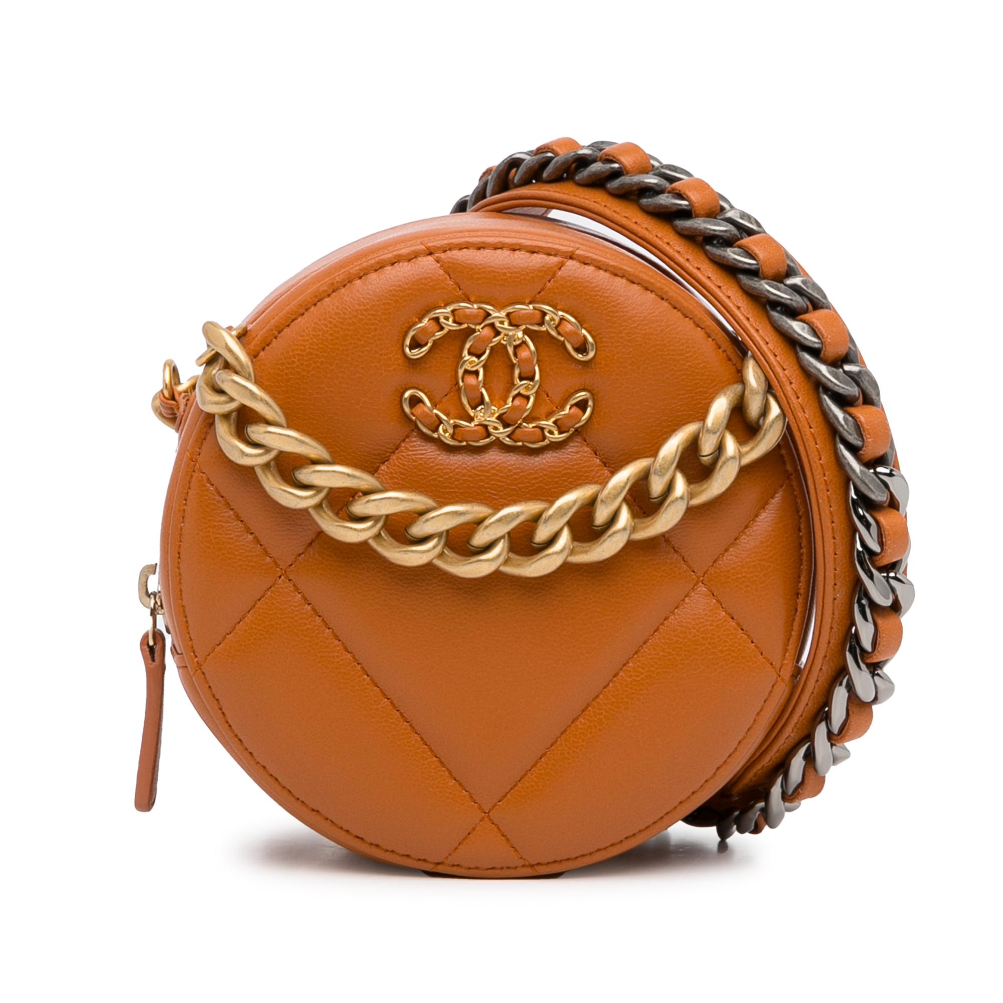 Lambskin 19 Round Clutch with Chain