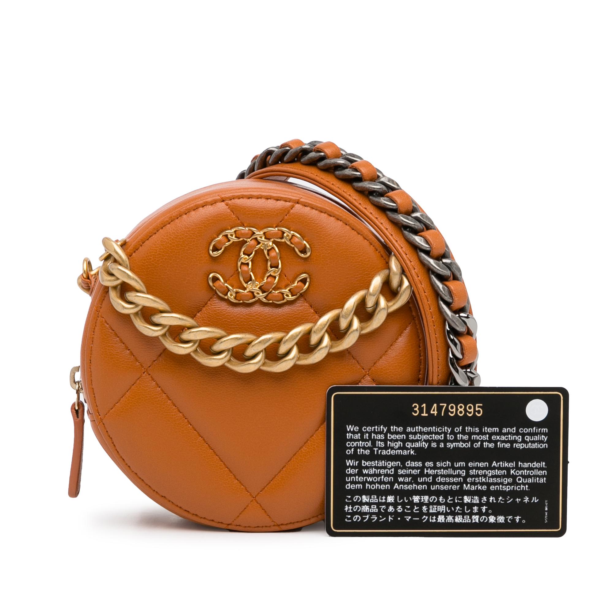 lambskin-19-round-clutch-with-chain-3