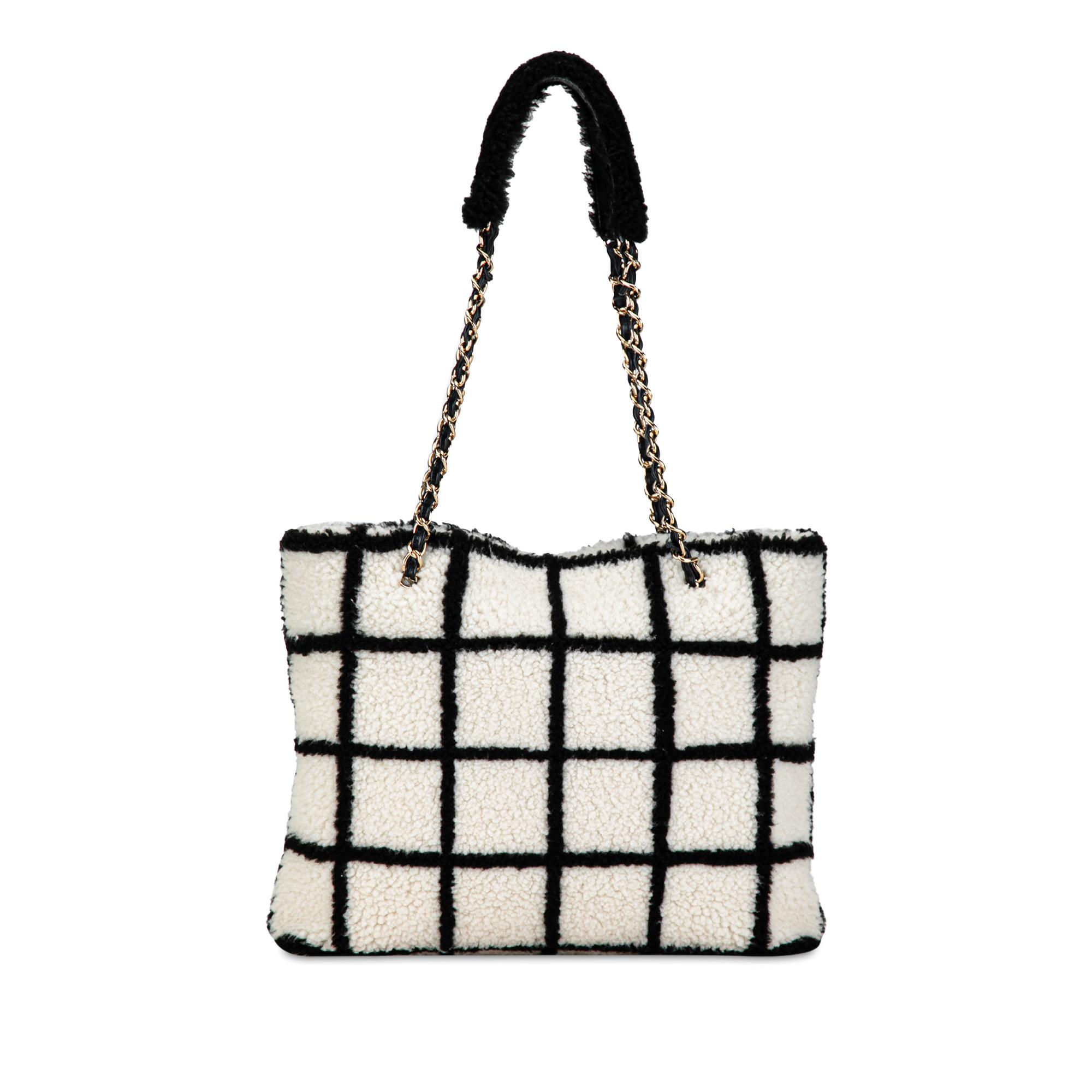 grid-shearling-shopping-tote