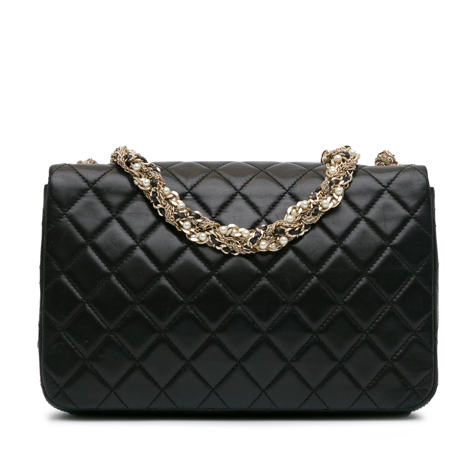 cc-quilted-lambskin-westminster-pearl-flap