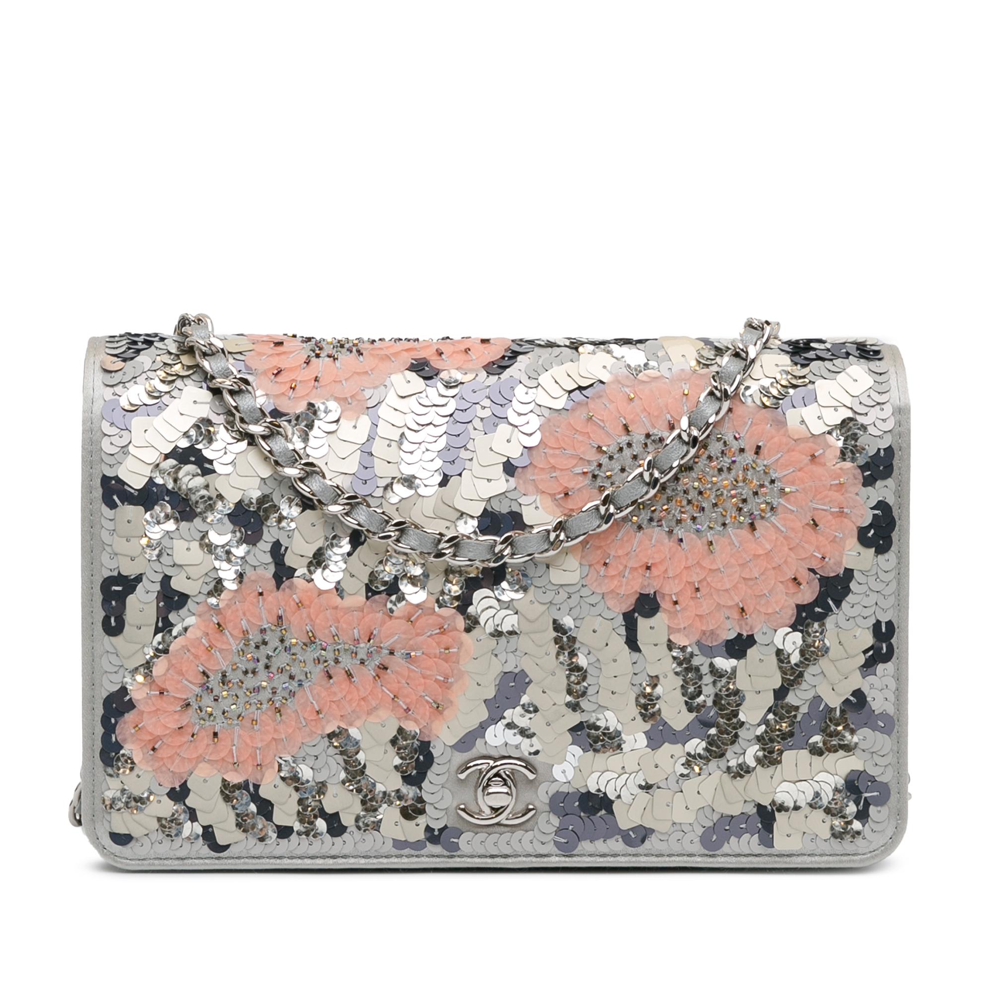 Flower Sequins Wallet On Chain