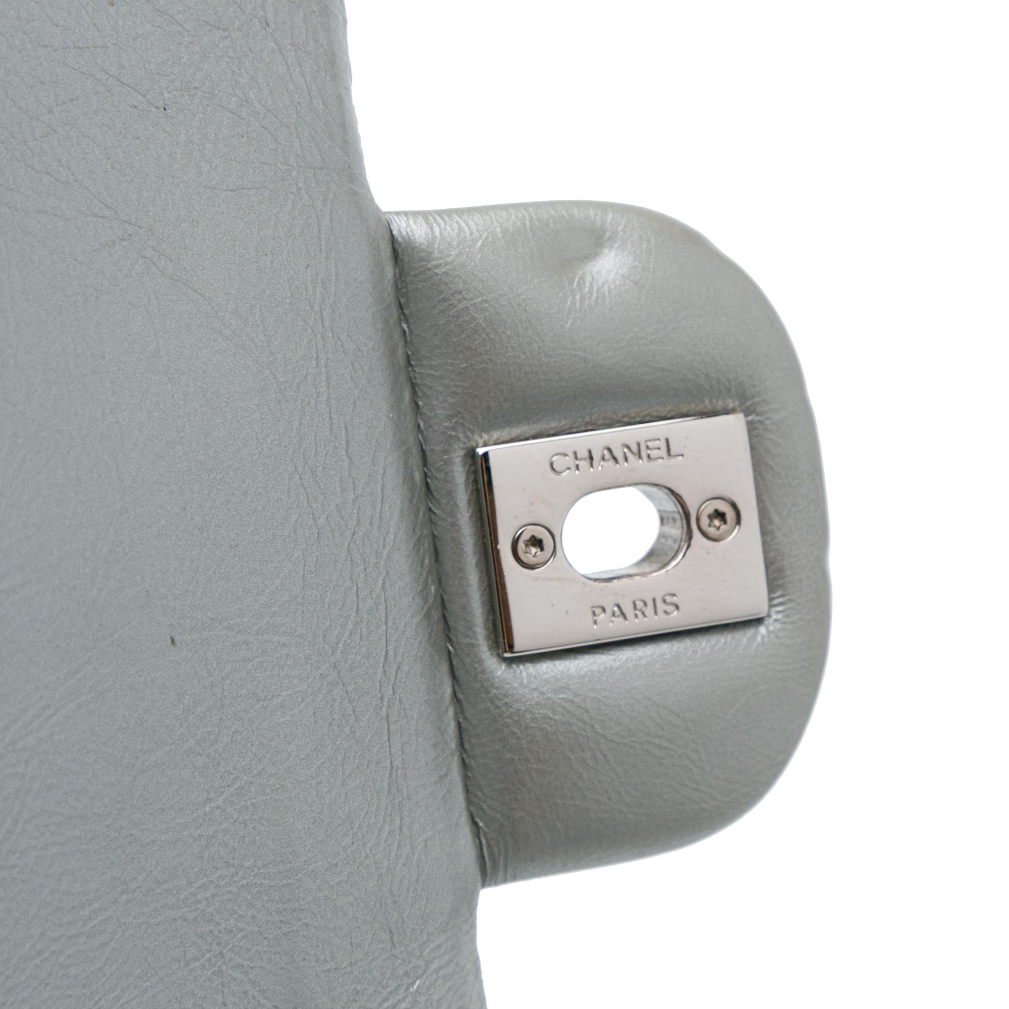 medium-glazed-calfskin-grommet-embellished-airline-double-flap