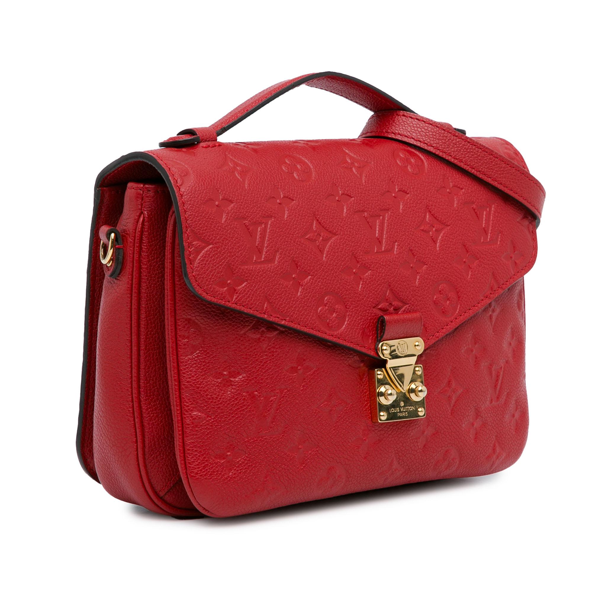 monogram-empreinte-pochette-metis-6