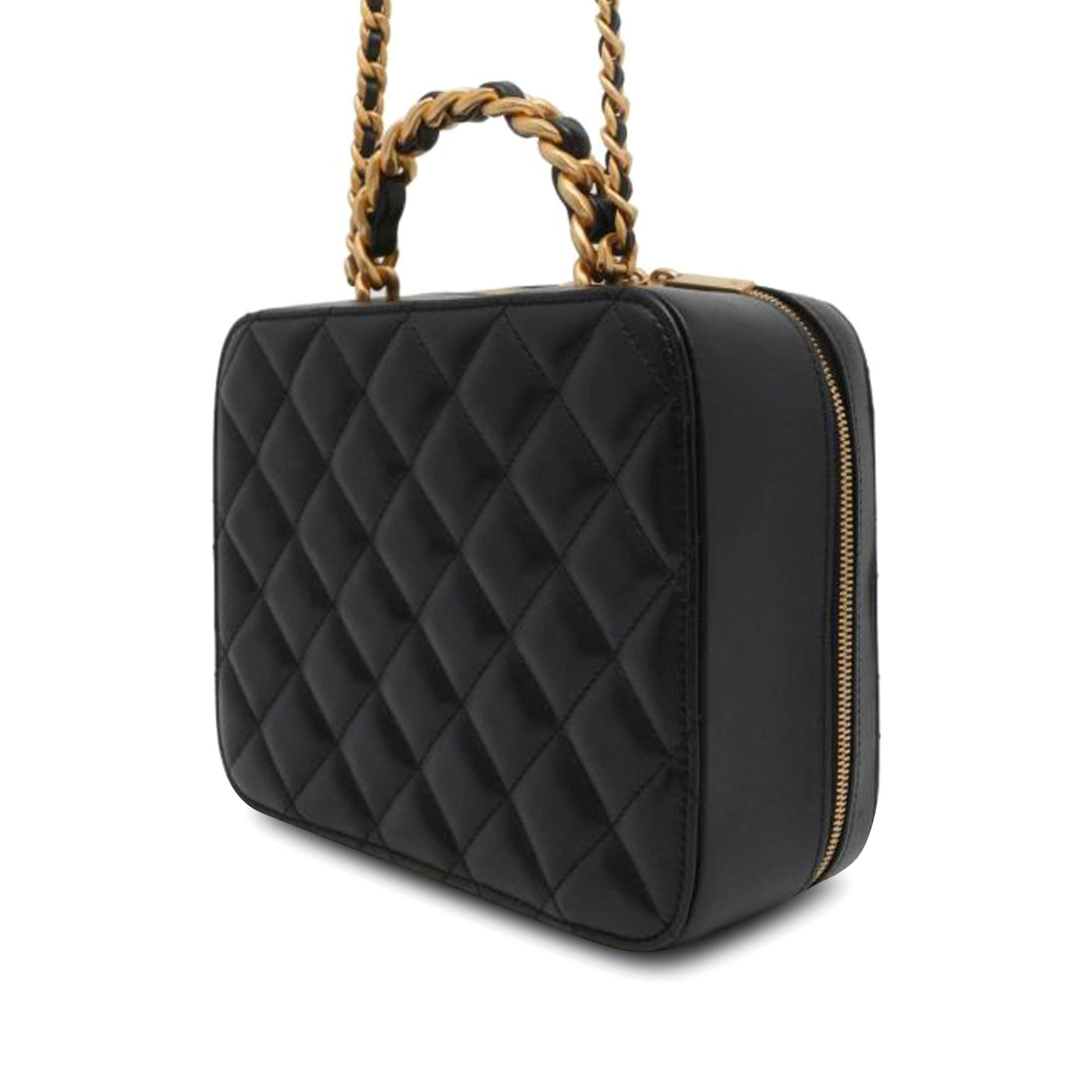 cc-quilted-lambskin-top-handle-vanity-case