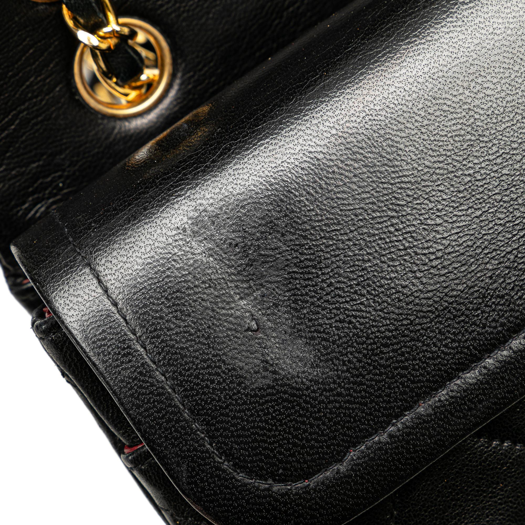 medium-classic-lambskin-double-flap-34