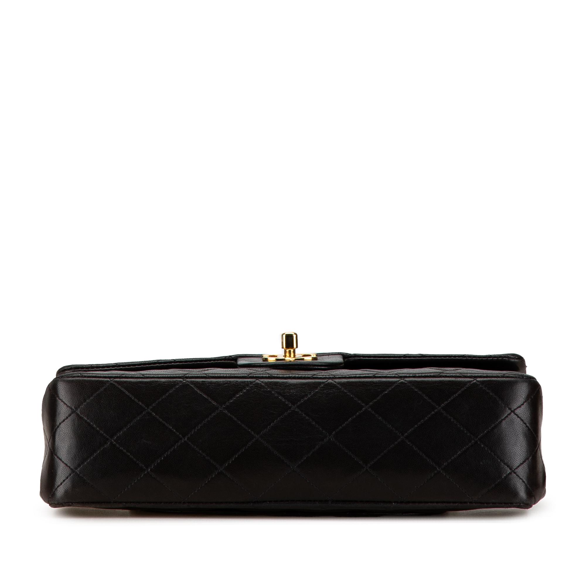 medium-classic-lambskin-double-flap-26