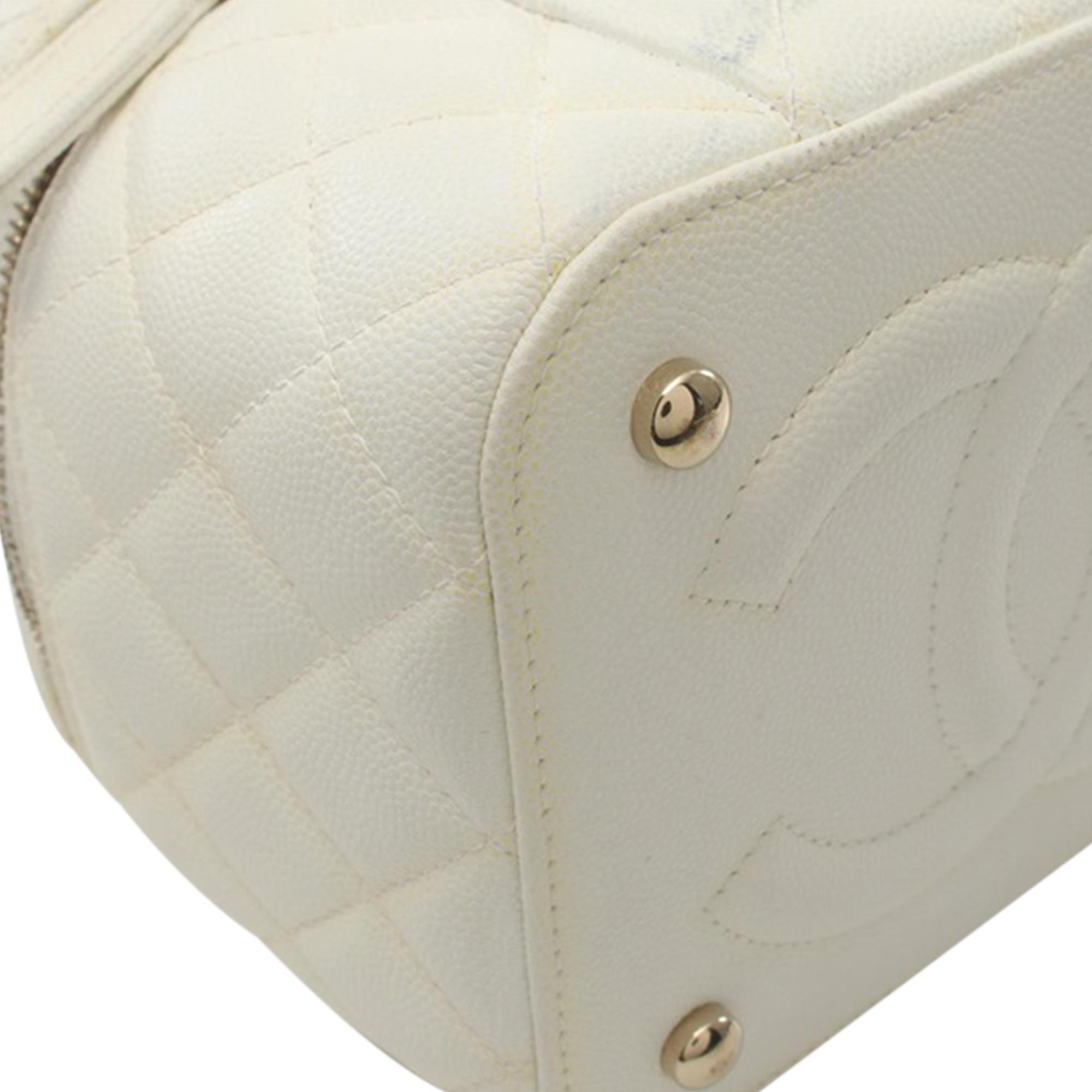 cc-quilted-caviar-top-handle-vanity-case