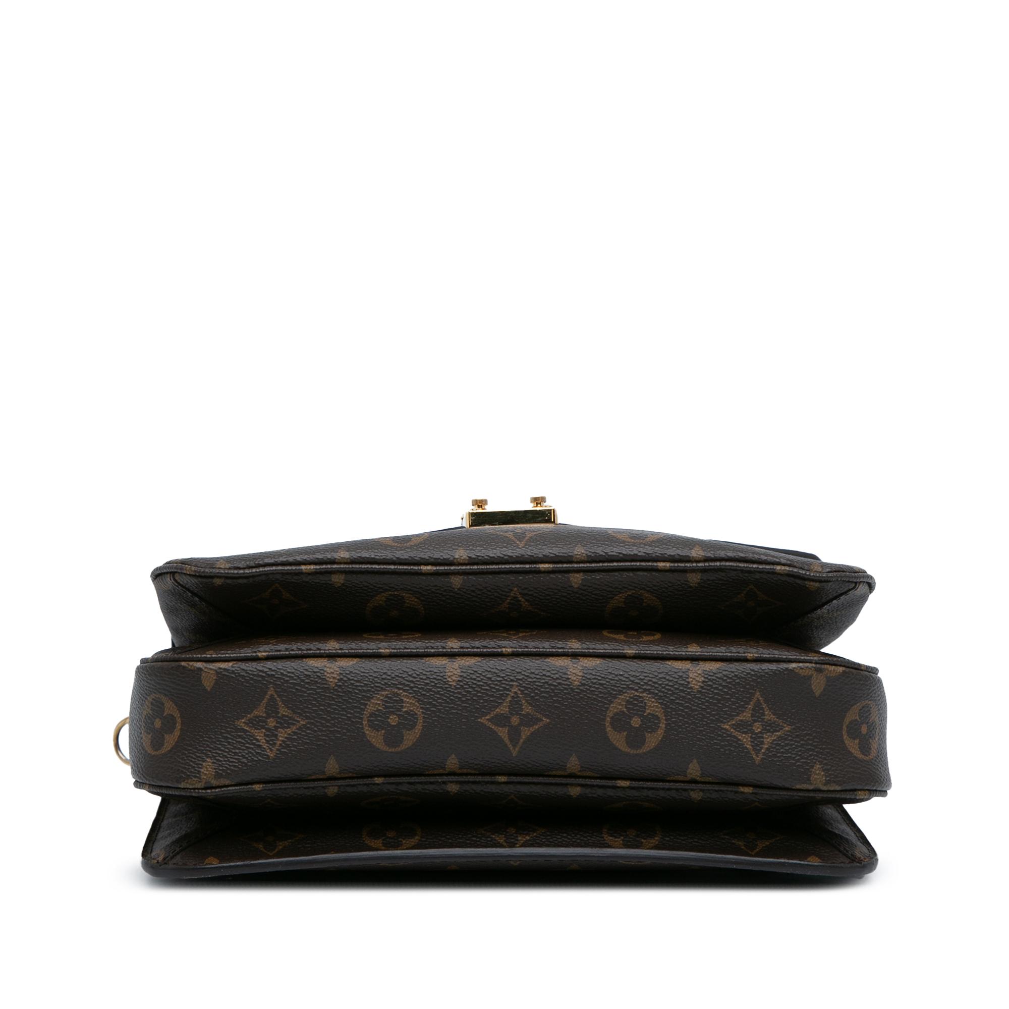 monogram-pochette-metis