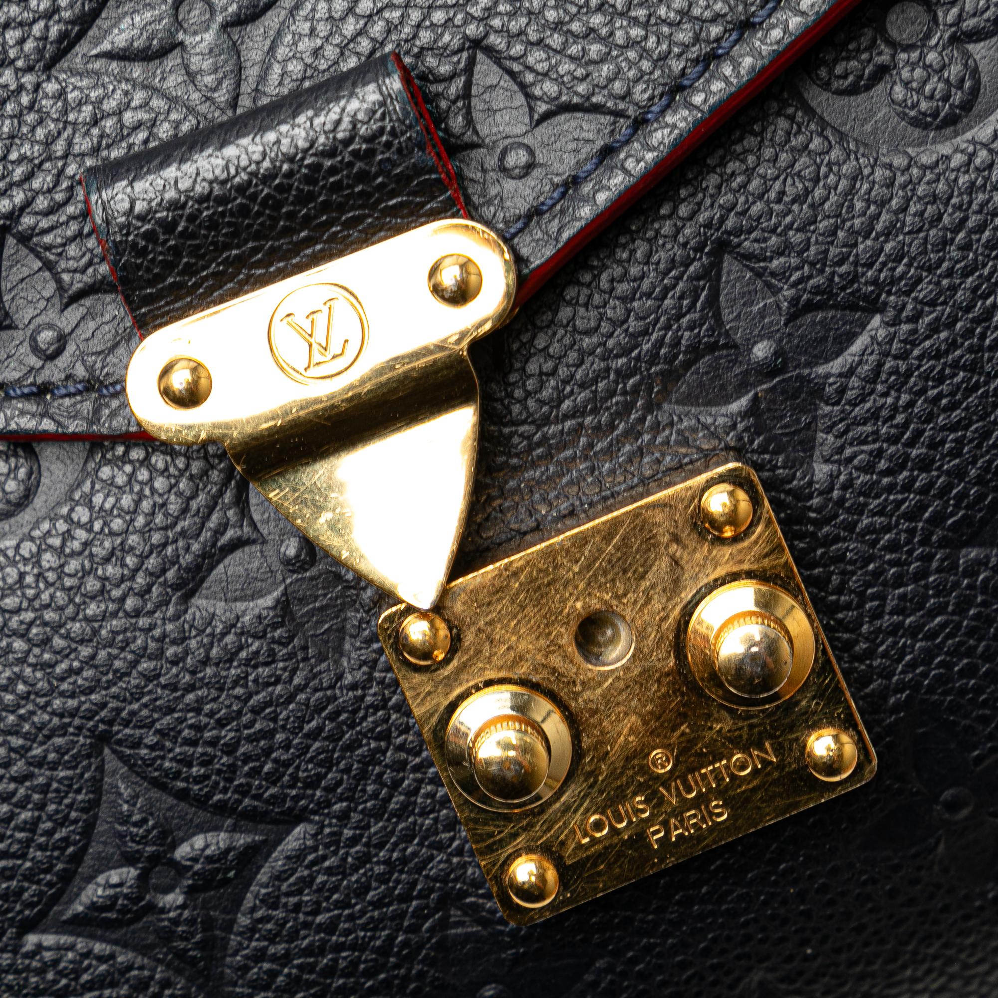 monogram-empreinte-pochette-metis-4