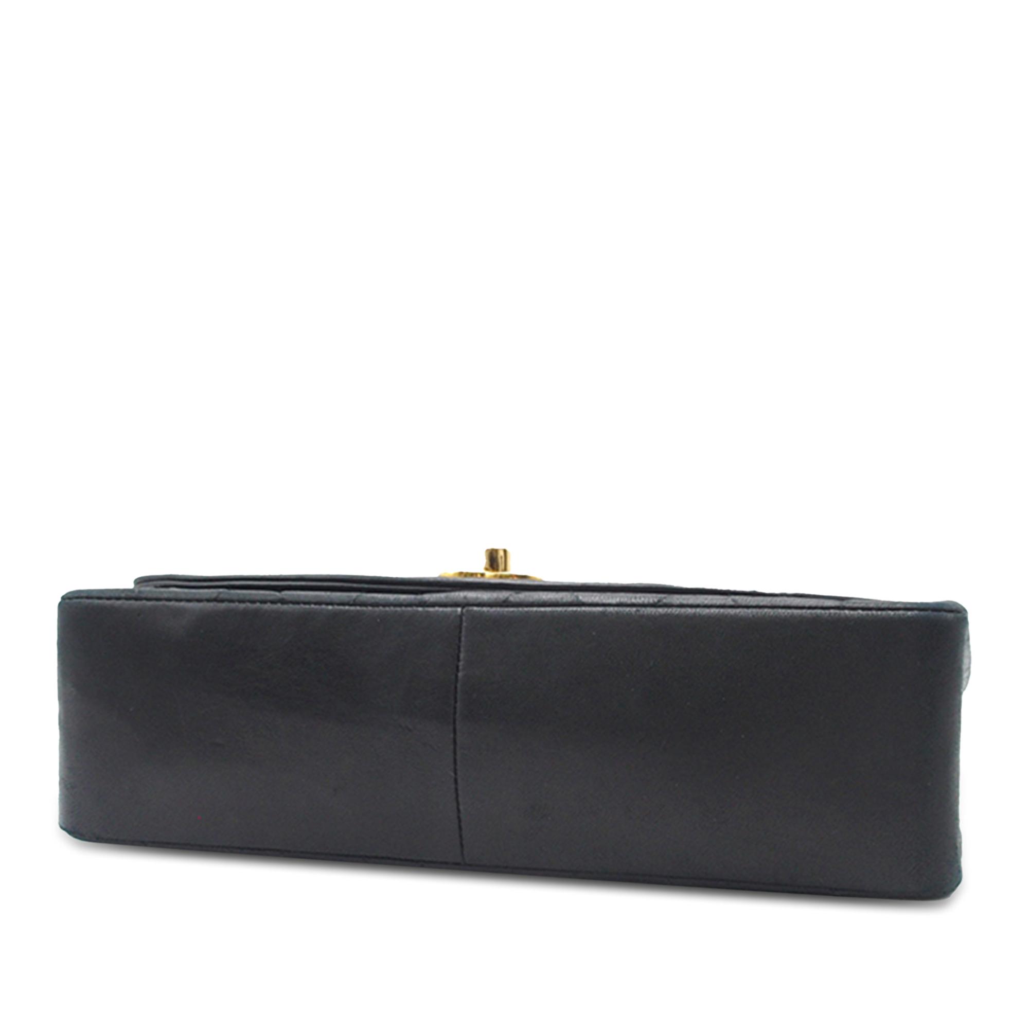 medium-lambskin-diana-flap-3