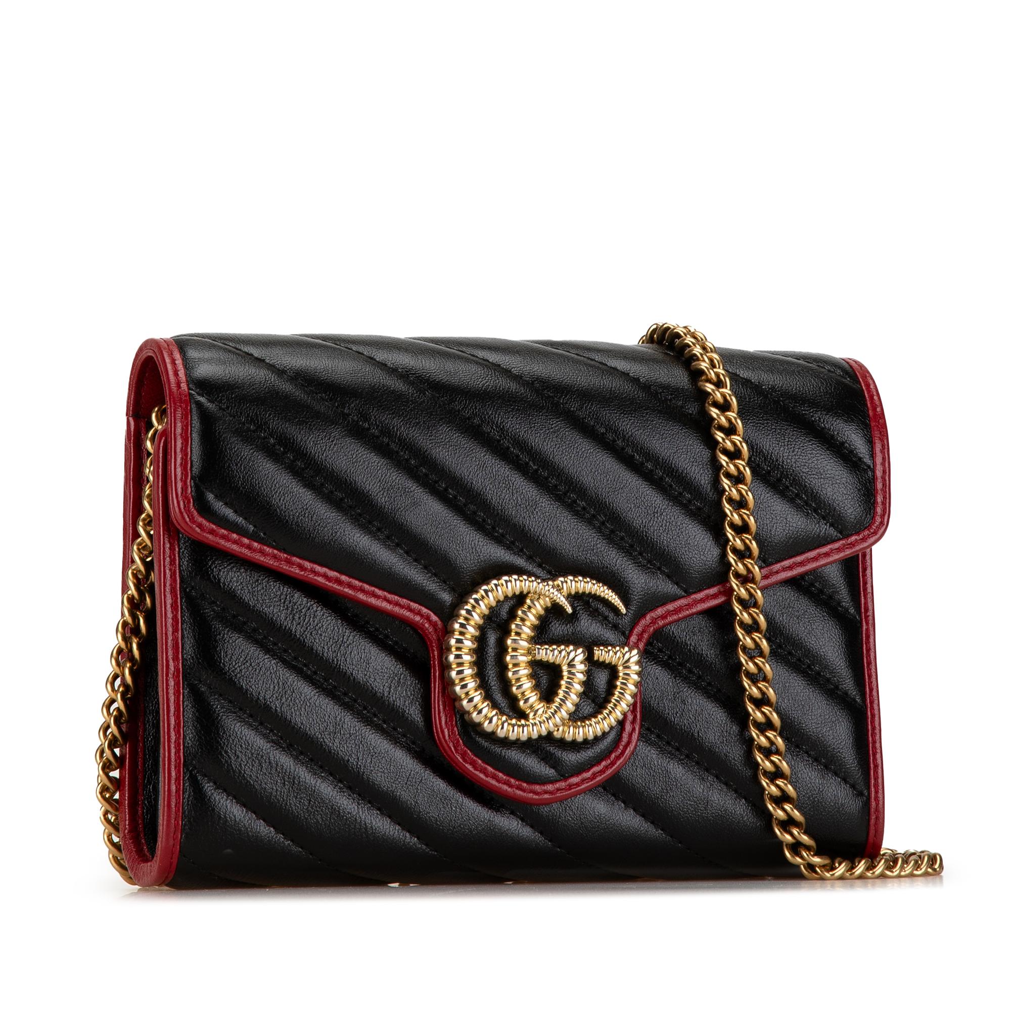 gg-marmont-torchon-wallet-on-chain-1