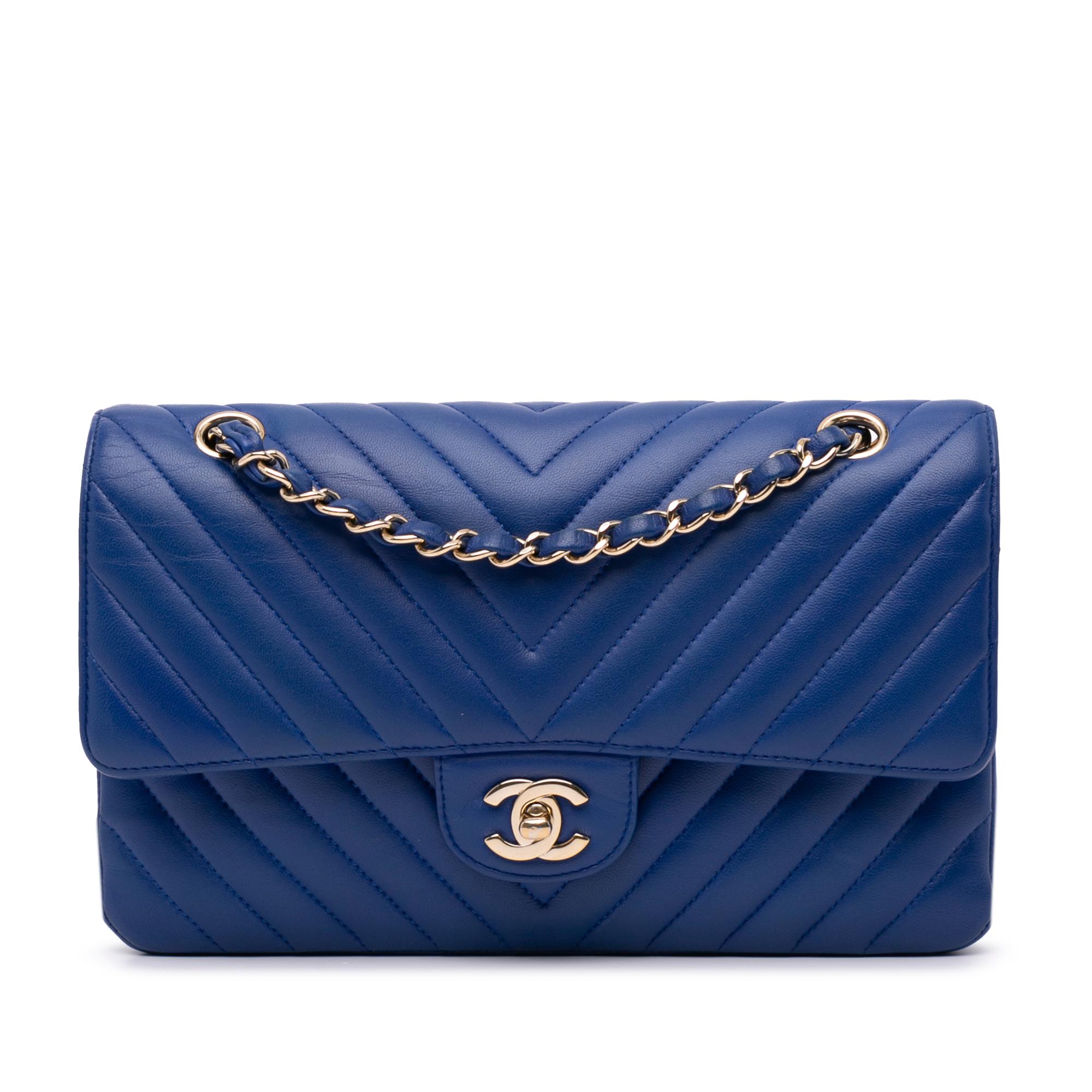 Medium Classic Chevron Lambskin Double Flap