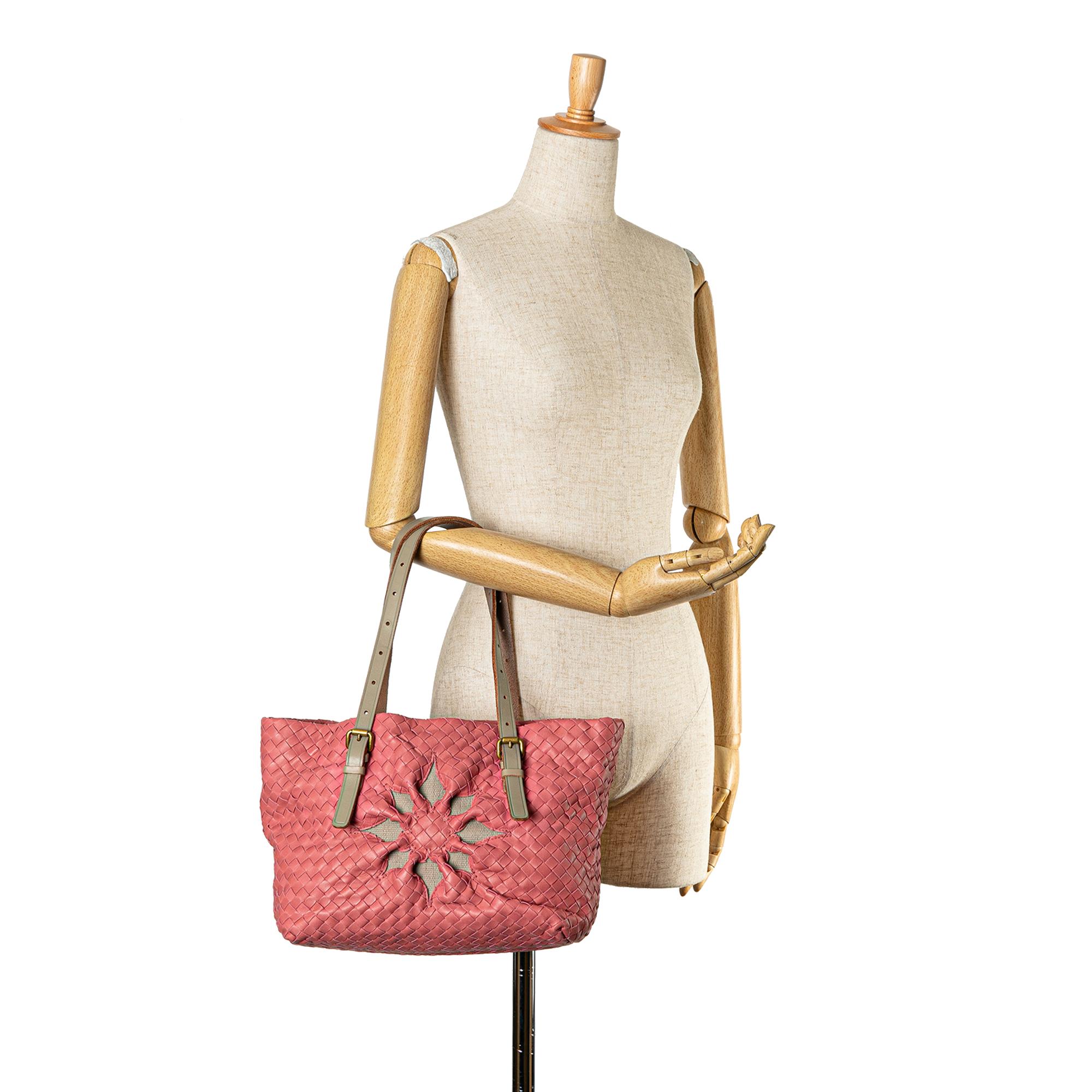 intrecciato-marquise-flower-tote