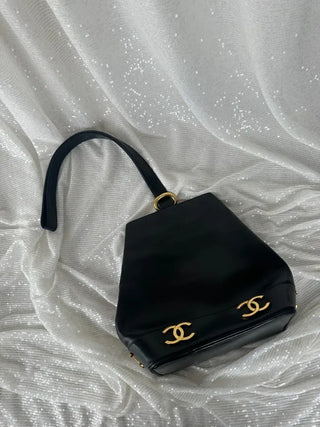 2024: The Year of Vintage and Pre-Owned Bags