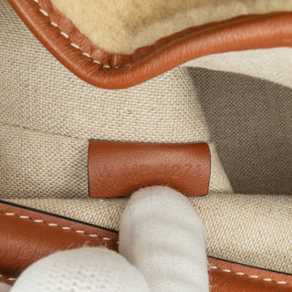 Shearling Bucket 16