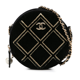 Velvet Pearl Sequin Round Crossbody