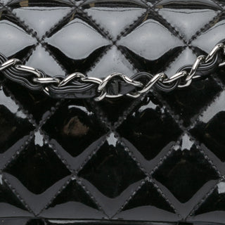 Medium Classic Patent Double Flap