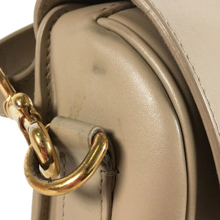 Medium Leather Bobby