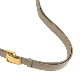 Medium Leather Bobby