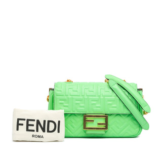 Zucca Embossed Leather Chain Midi Baguette