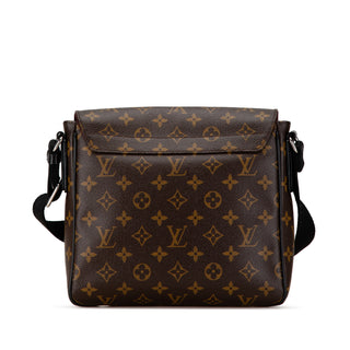 Monogram Macassar District PM