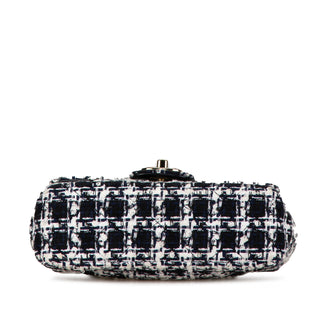 Mini Tweed Resin Heart Flap