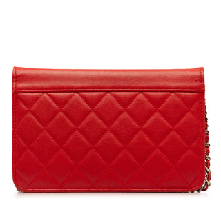 CC Lambskin Wallet on Chain